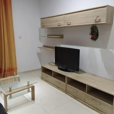 3 Bedrooms Flat At * أتارد